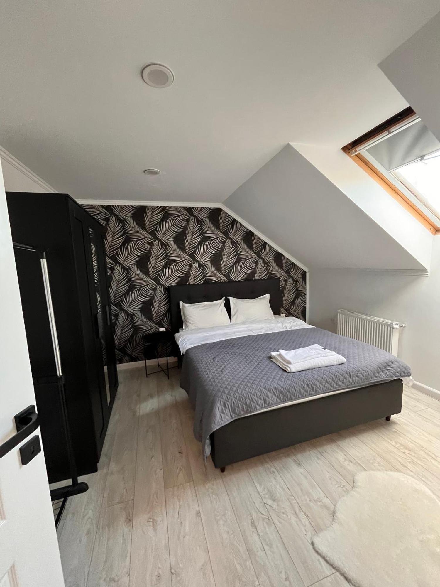 Lira Holiday Apartments Satu Mare Luaran gambar