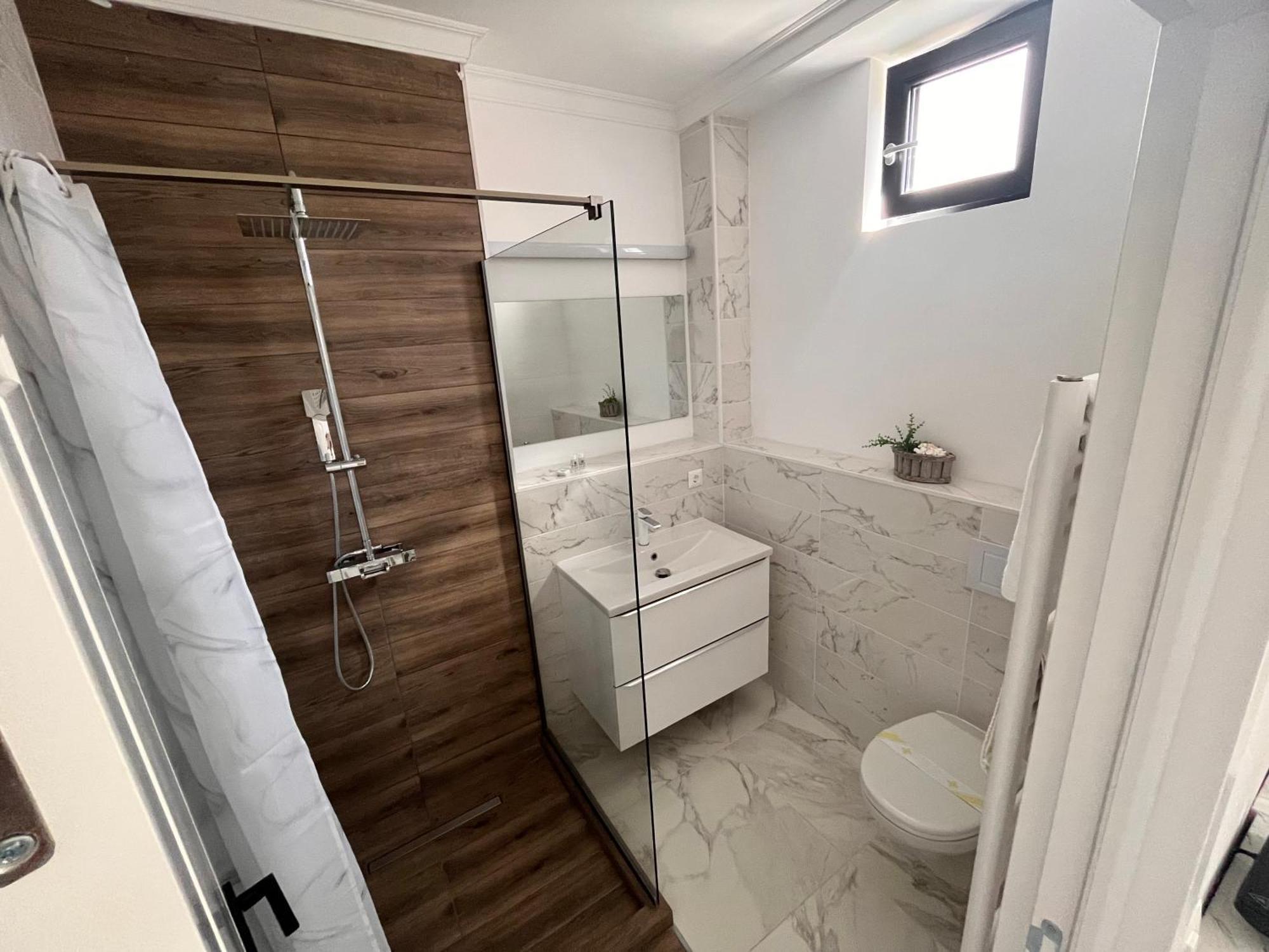Lira Holiday Apartments Satu Mare Luaran gambar